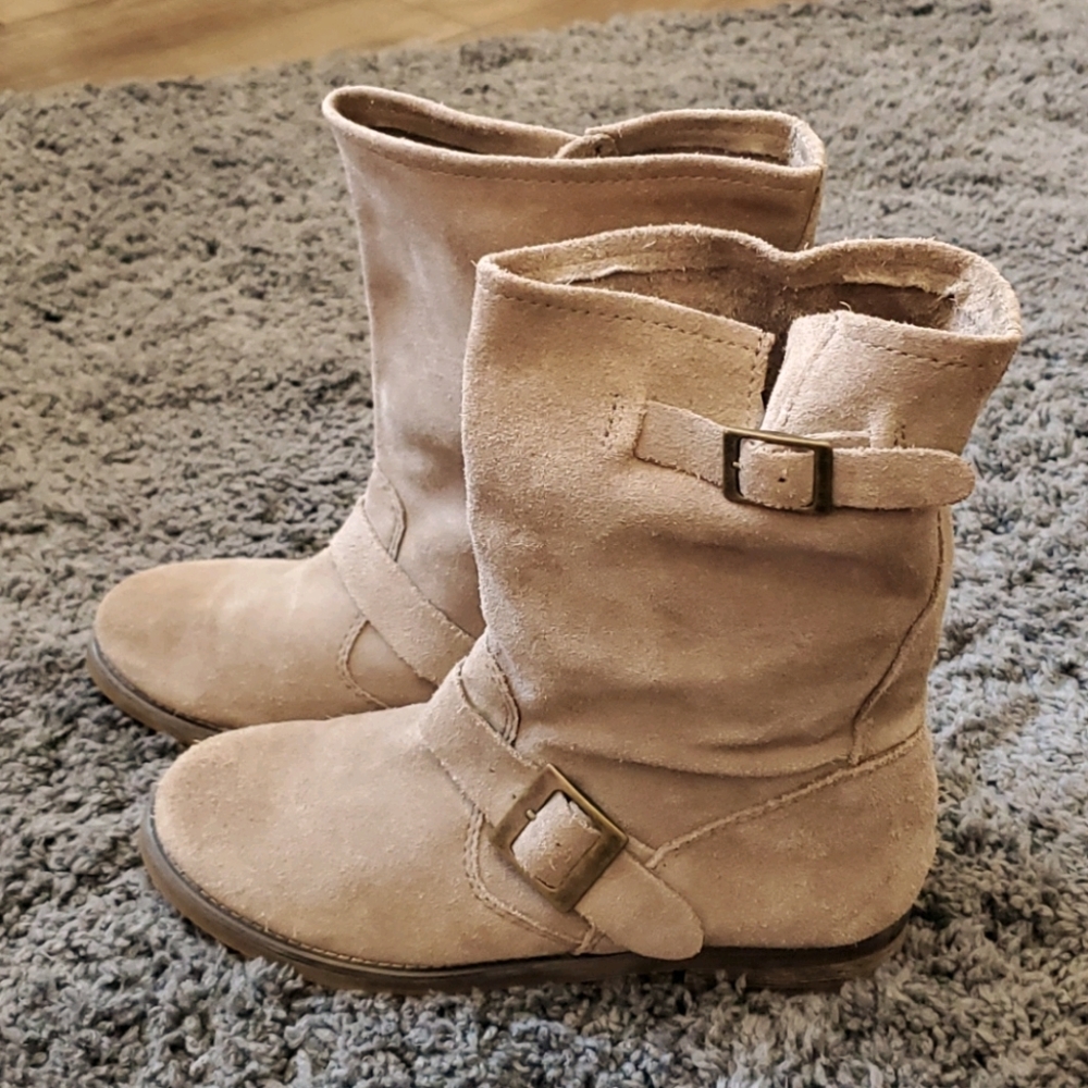 Steve Madden Suede Boots